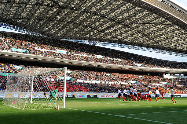 承担更多责 承担更多责