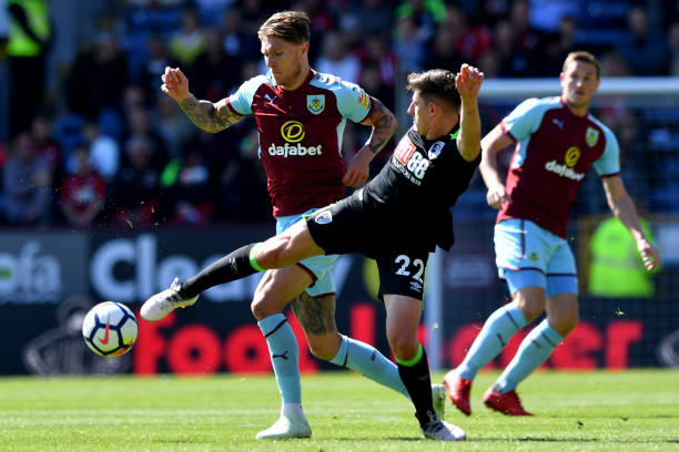 兩名韓國裁 兩名韓國裁